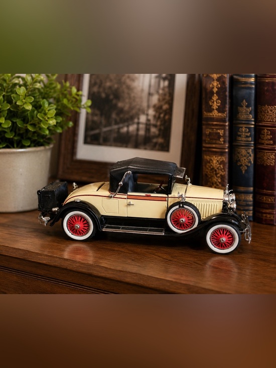 Other - Diecast Cadillac 1927 314 Roadster | National Motor Museum Mint | 1:32 Scale